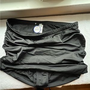 New skirt swim bottom size 24. Black